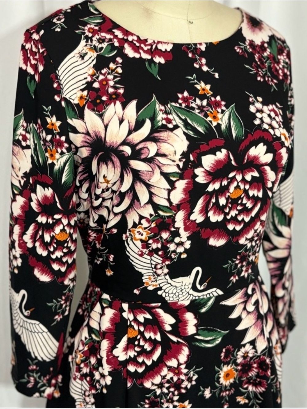 Nicole Miller Black Swan Print Quirky Flared 90s Women’s Dress size 6